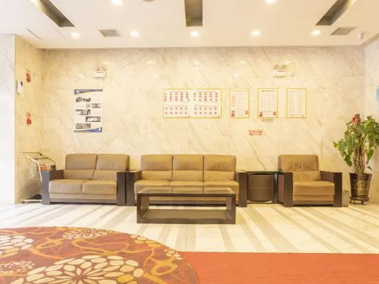 Home Inn Baiyun Hotel (Urumqi Mi Eastern District Kowloon Branch)