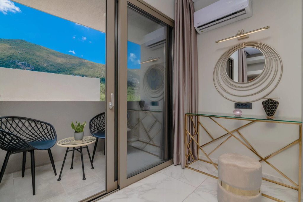 Rua Mat Villas