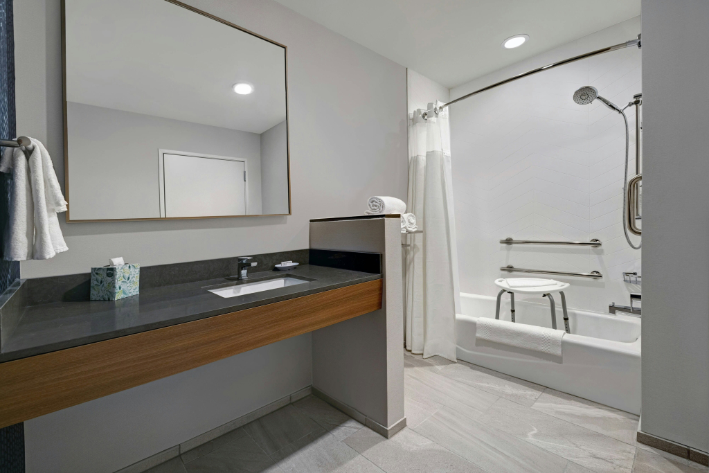 Fairfield Inn & Suites by Marriott Milwaukee Brookfield