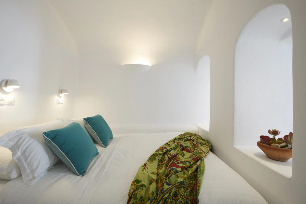 Valsamo Suites