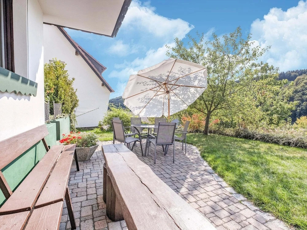 Geräumiges Apartment am Waldrand im Sauerland