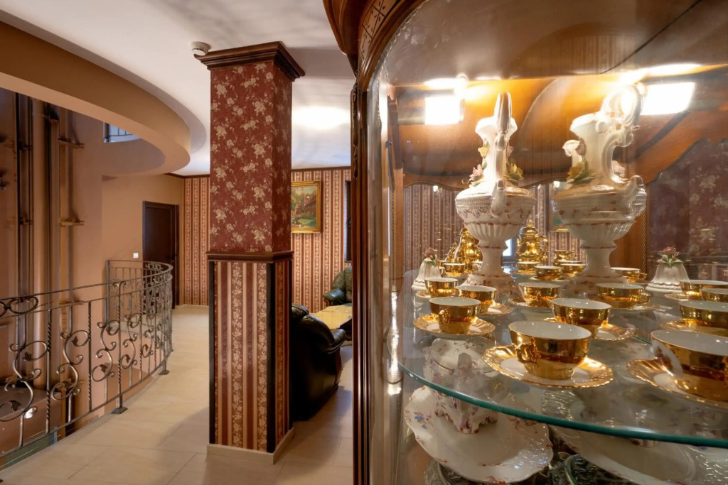 Real Hotel