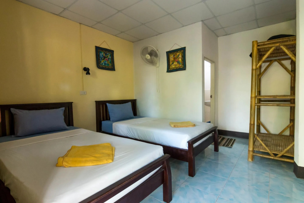 Isara Lanta Beach Resort