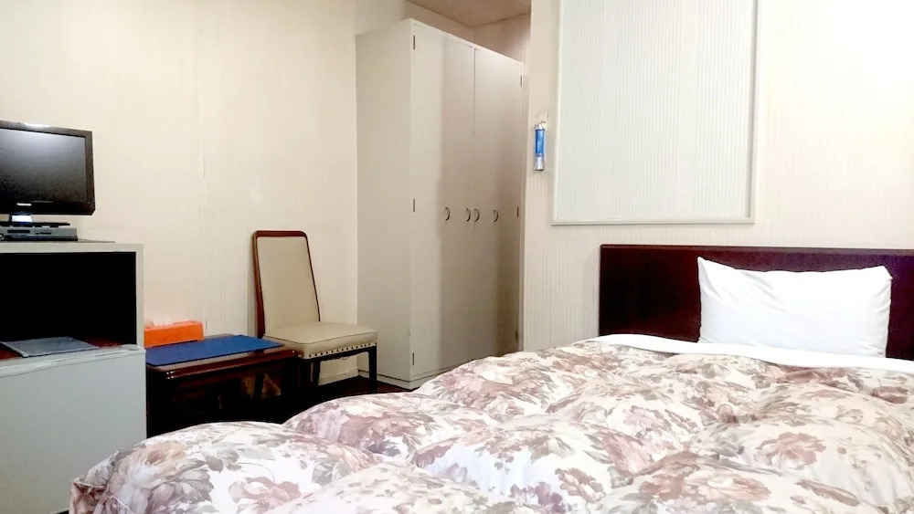 Royal Inn Shinyamaguchi Ekimae