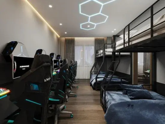 Aiwan E-sports Homestay (Wanzai Foreign Language School Bus Station)