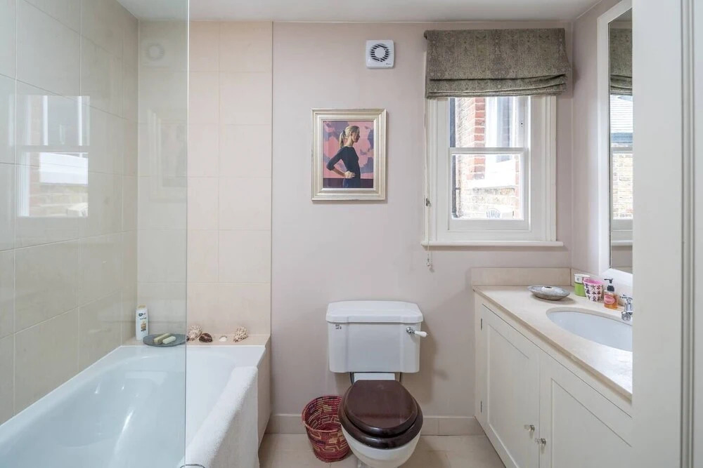 Exceptional 4-bed house right by Battersea Park