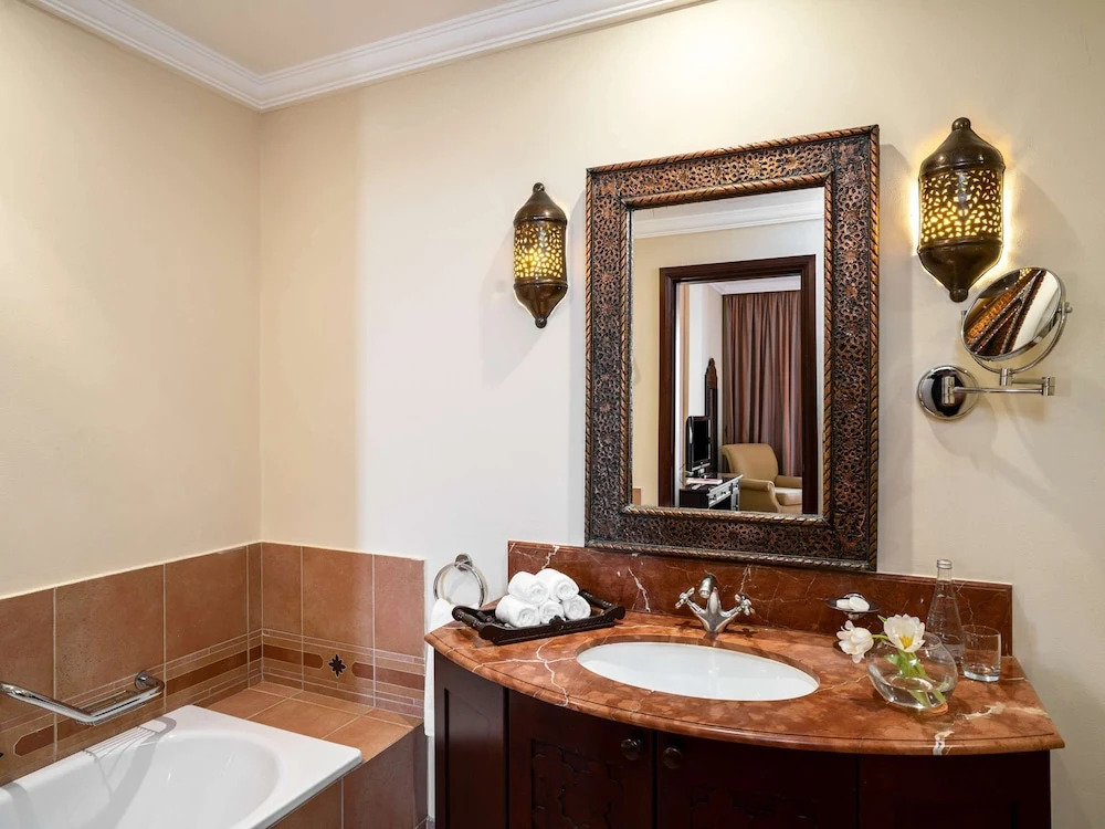 Mercure Grand Hotel Seef