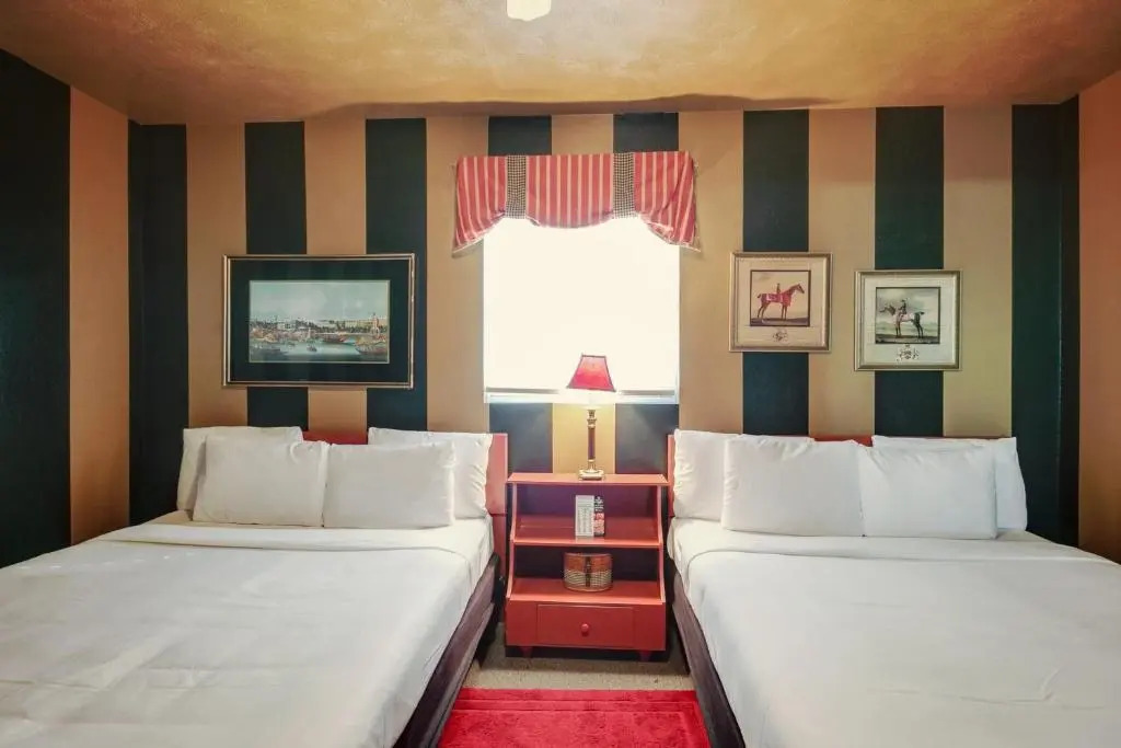 Simmer Motel
