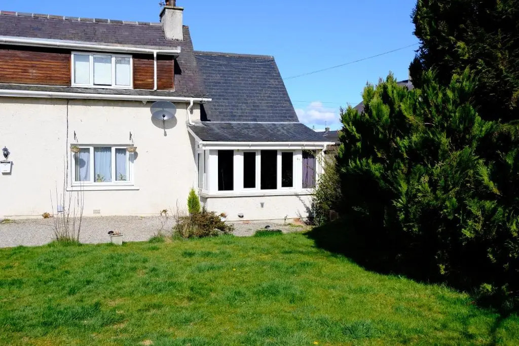 Lovely 1-bedroom apartment with free parking