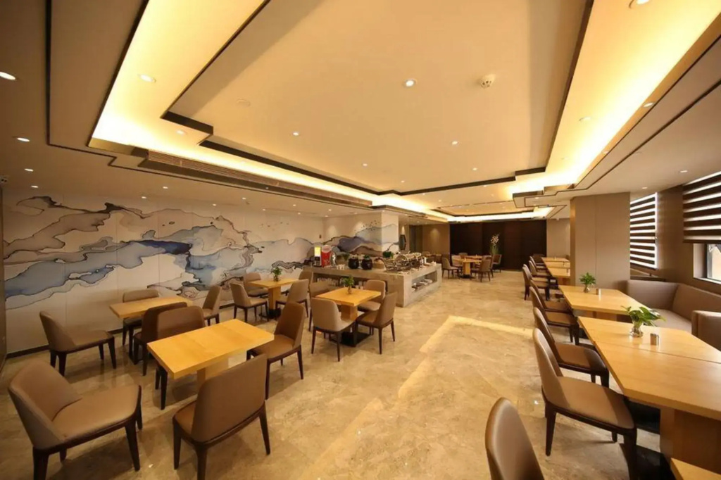 QuanZhi hotel（Heshan Plaza store ）