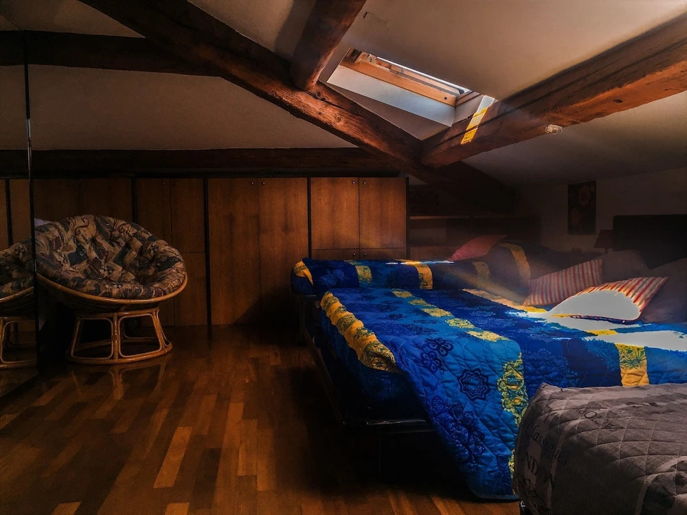 Marconi Rooms and Apartments