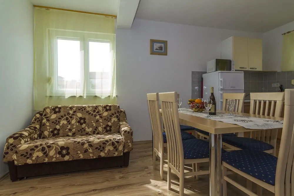 Apartments Ivica
