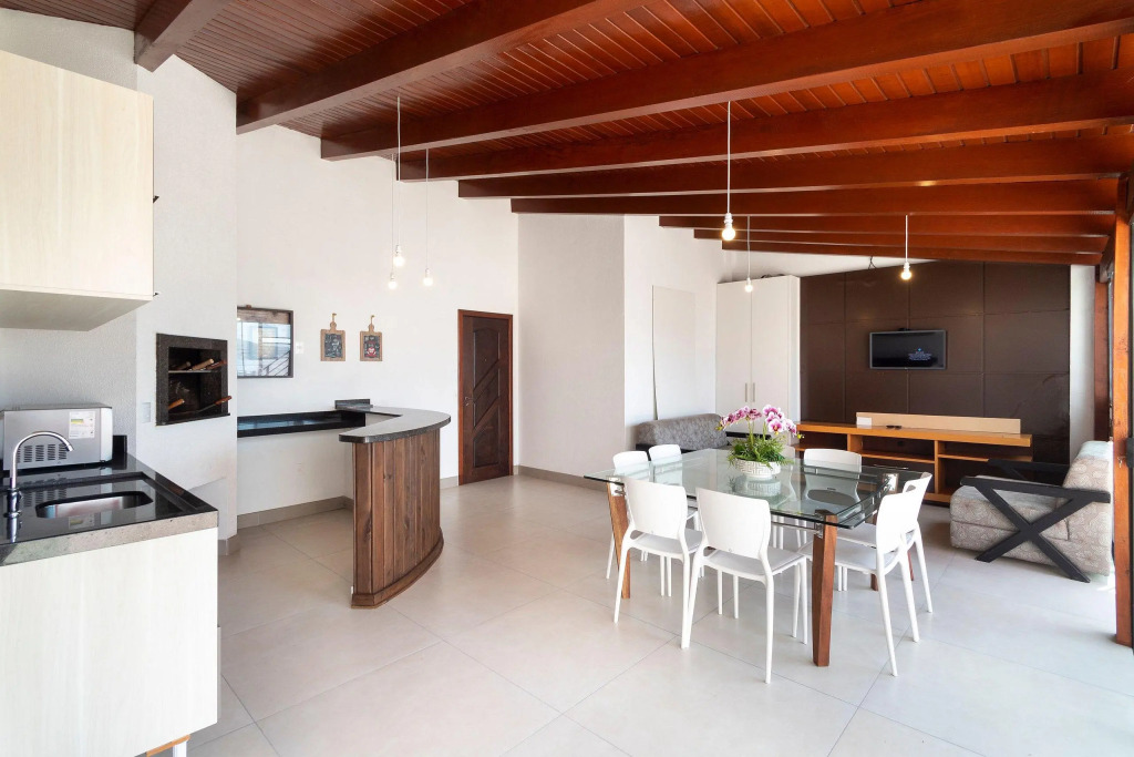 476   Cobertura De Luxo Com Vista Mar Em Bombas