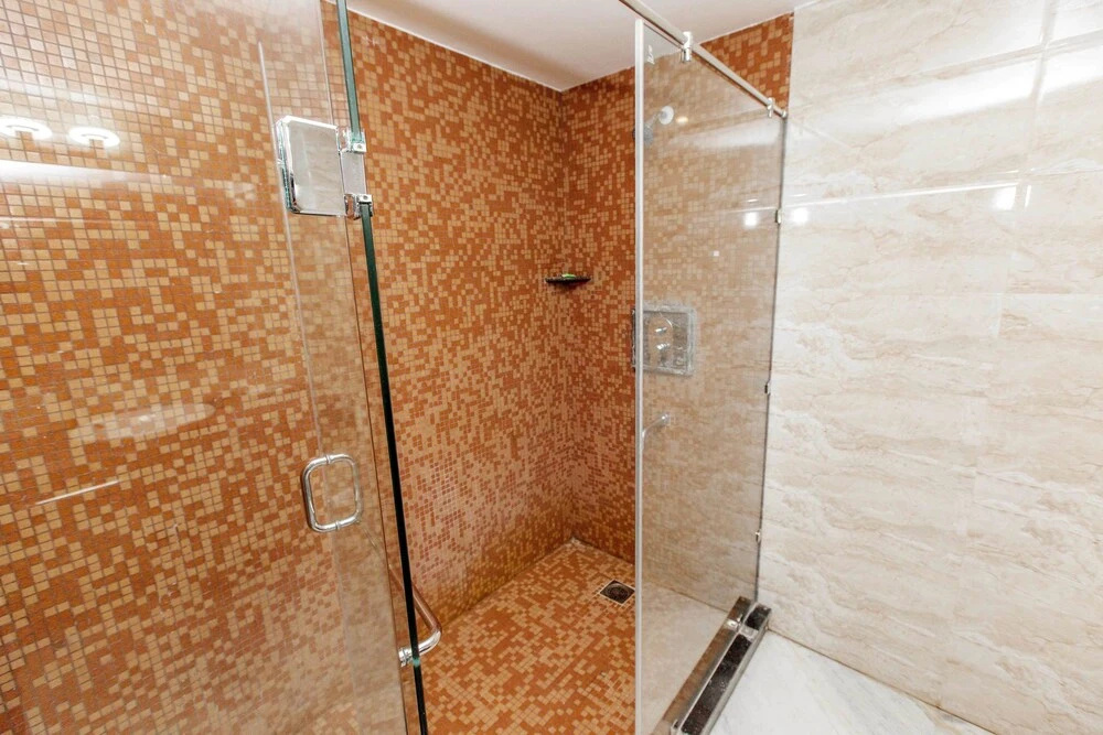 Hotel Subash International