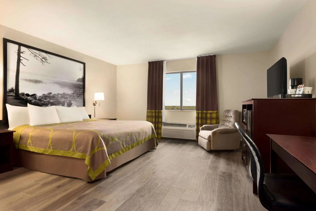 Super 8 by Wyndham Bethany MO
