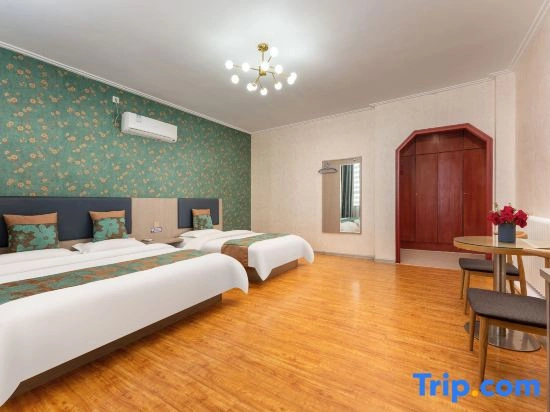 Yingjie Collection Hotel (Zibo Aluminum City Shopping Center Shandong Aluminum Vocational College)