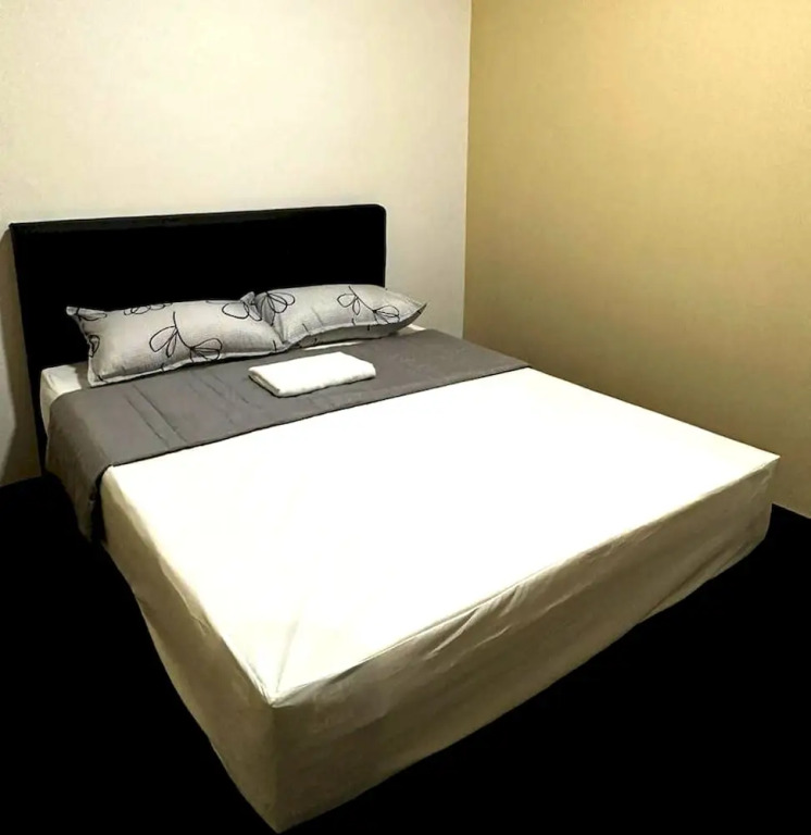 SPOT ON 90777 Aiman Room