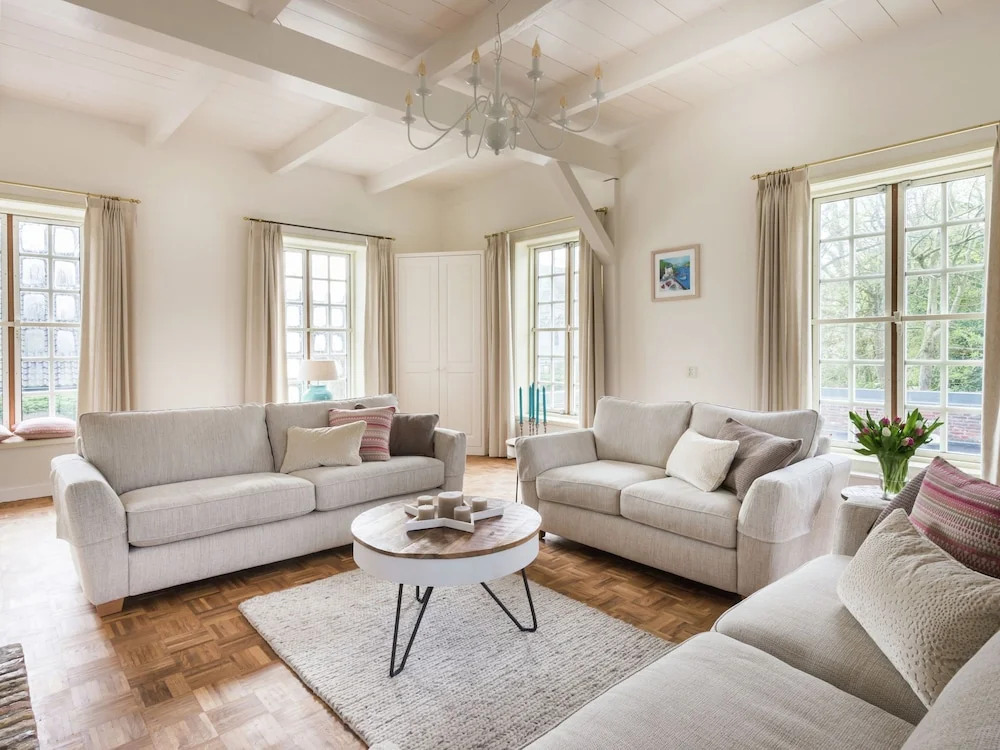Massive, Historic Villa With a Convenient and Central Location Along the Coast