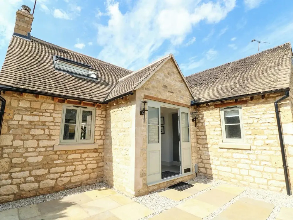 12 Manor Farm Close