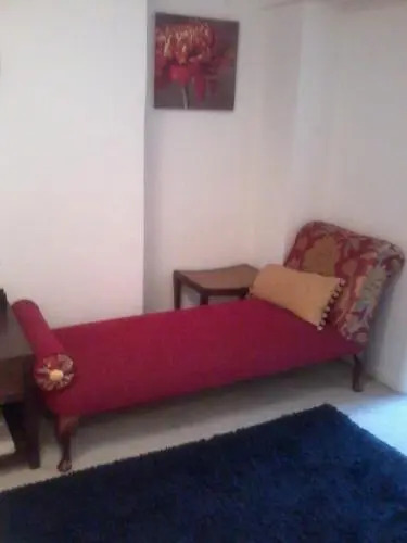 No 7 Priory Guest House