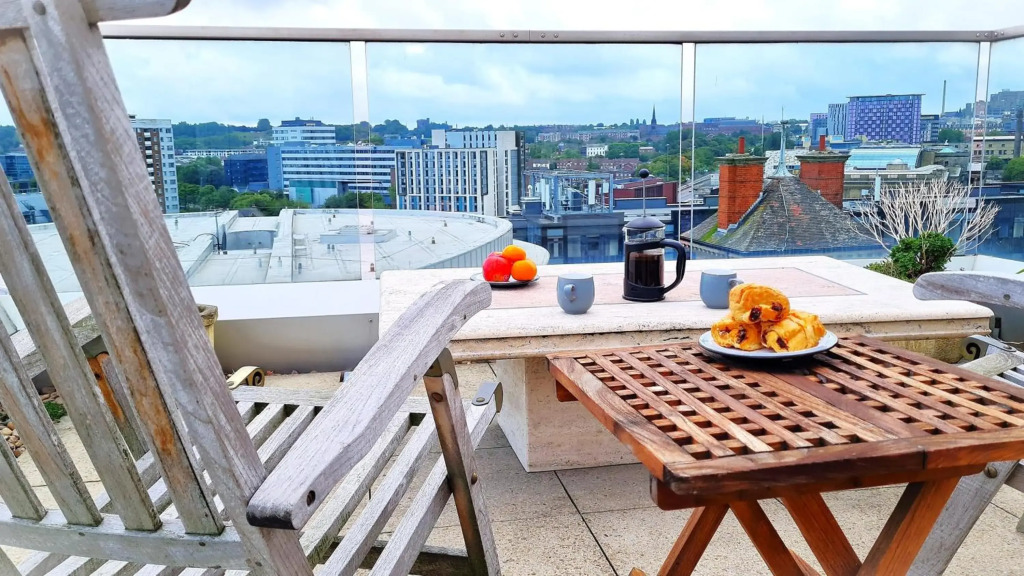 SideMersey Livings - Whole Luxury Duplex Penthouse with 360 City view