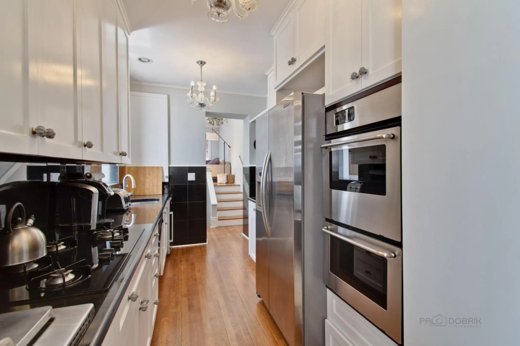 Spacious Chicago House near Oak Street Beach