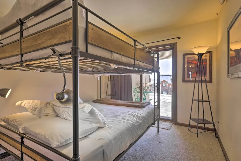 Cozy Condo w/ View, Walk to Steamboat Ski Resort!