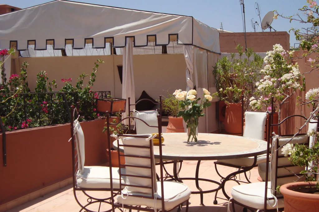 Riad Noor Charana
