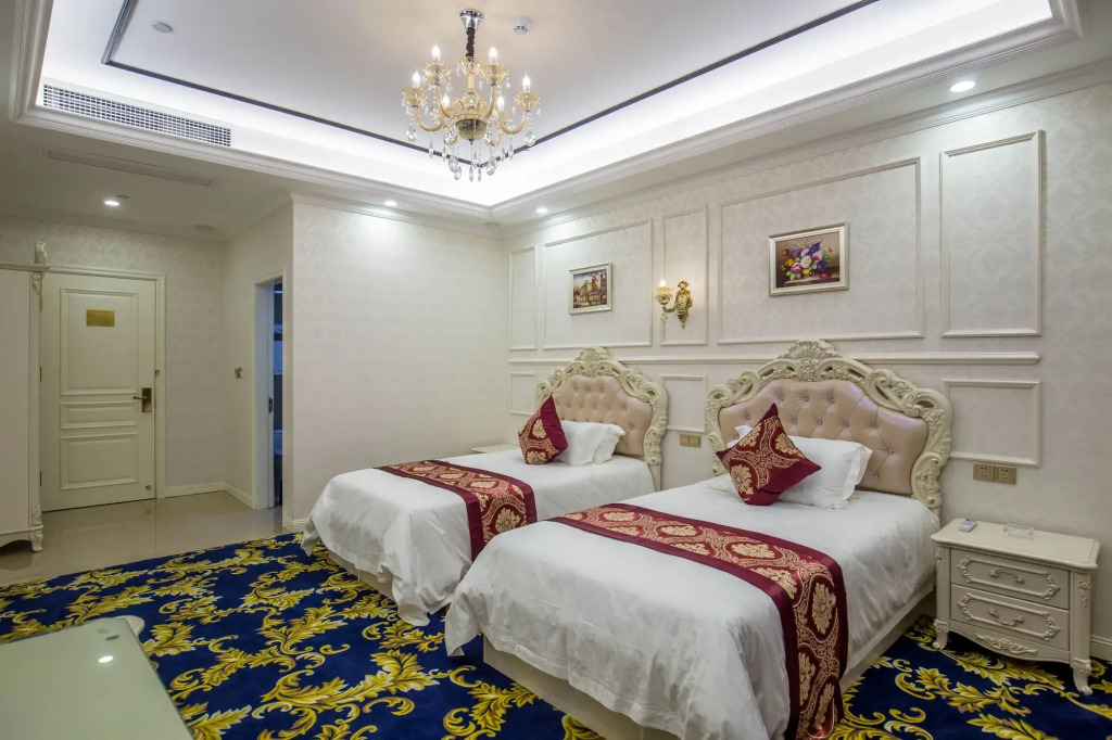 WheZhou New World Hotel