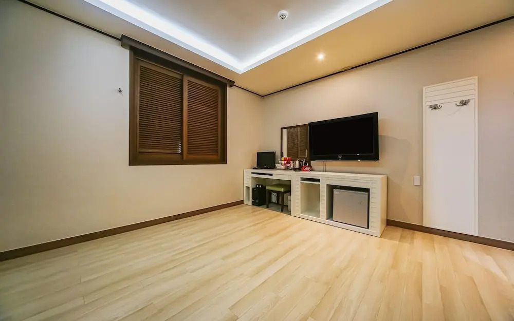 Yeongju Wiz Hotel
