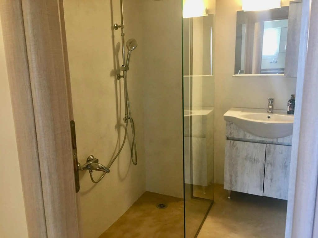 Luxury apartment near metro-Athens view