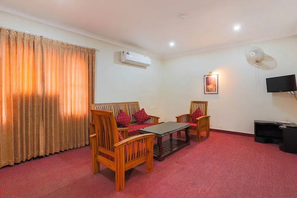 Capital O 47550 Grand Swagath