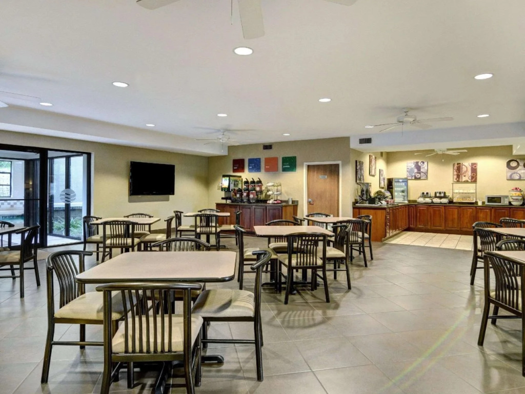 Comfort Inn & Suites Hot Springs Midtown