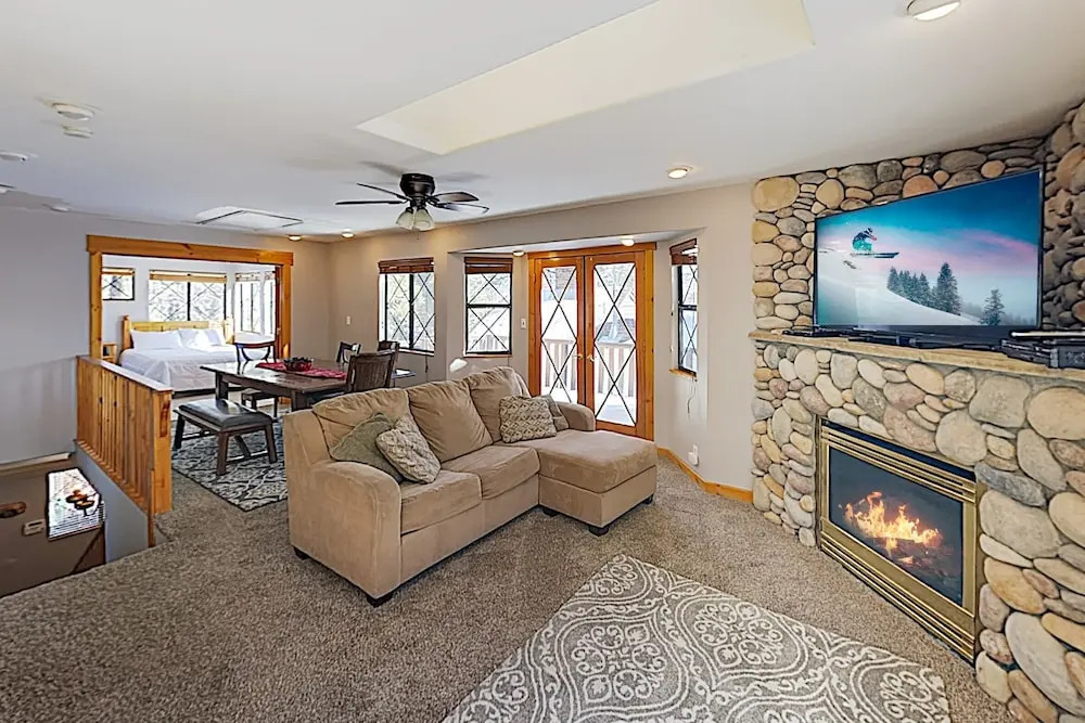 New Listing! Lake Getaway W/ Private Hot Tub 5 Bedroom Home