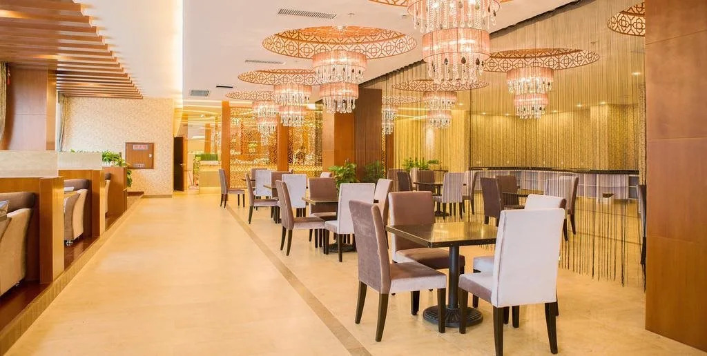Round Hotel