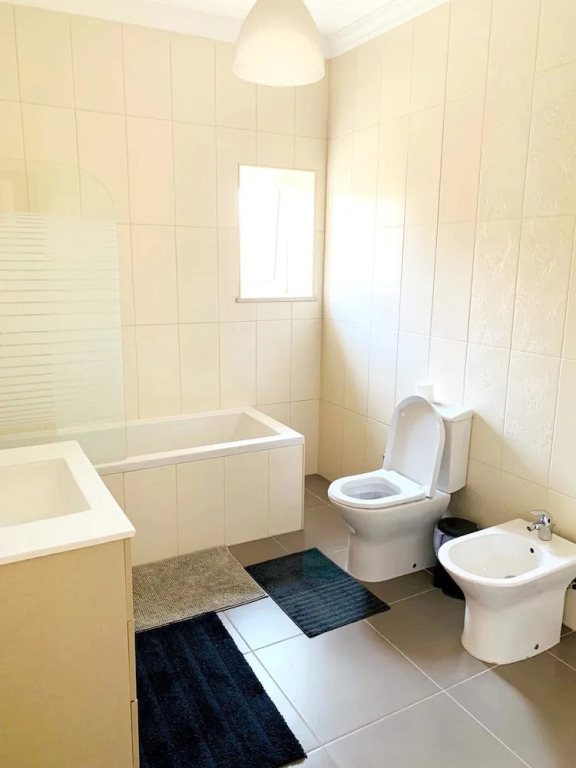 House with 3 Bedrooms in Marinha Das Ondas, with Terrace And Wifi - 50 M From the Beach