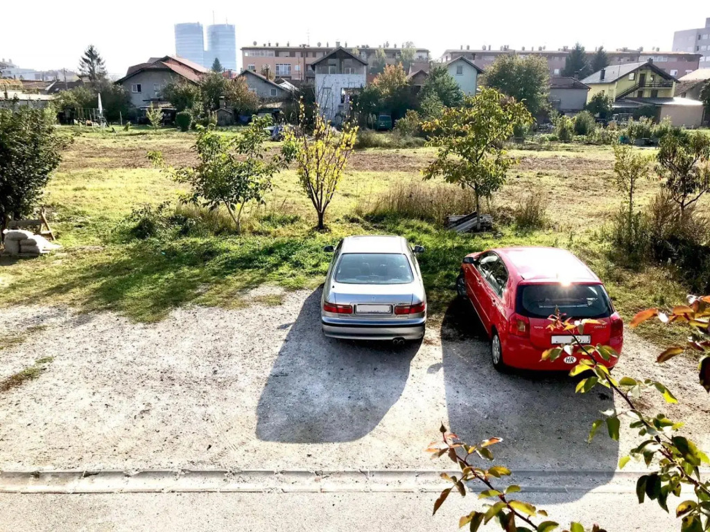 Slatka sobica za dvoje sa upotrebom zajednicke kuhinje i kupaonice