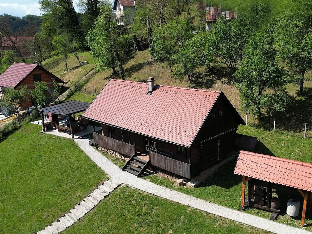 Tradicionalna Zagorska Drvena Kuća Stara Murva