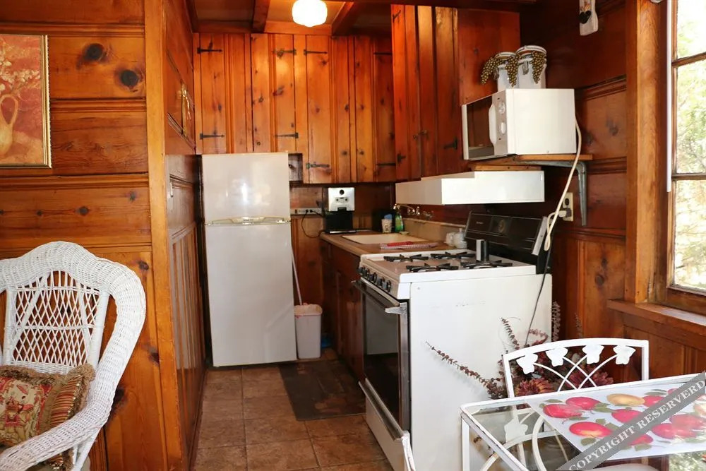Apple Creek Cottages