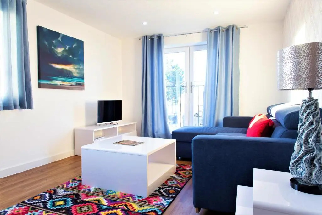 Savoy Court - Your Apartment