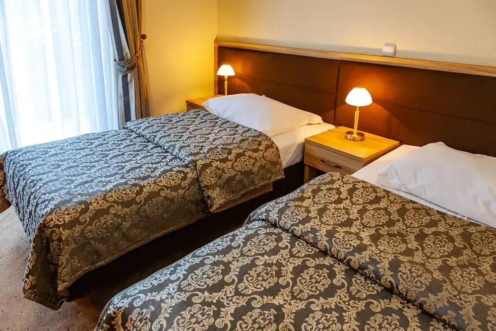 Hotel Roberts Port