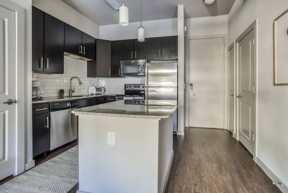 1BR2BR Downtown Austin byWanderjaunt