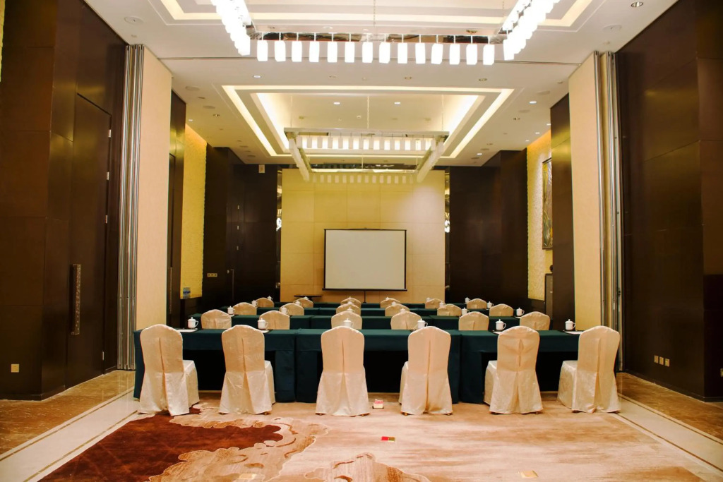 Yangzhong Firth Jinling Grand Hotel