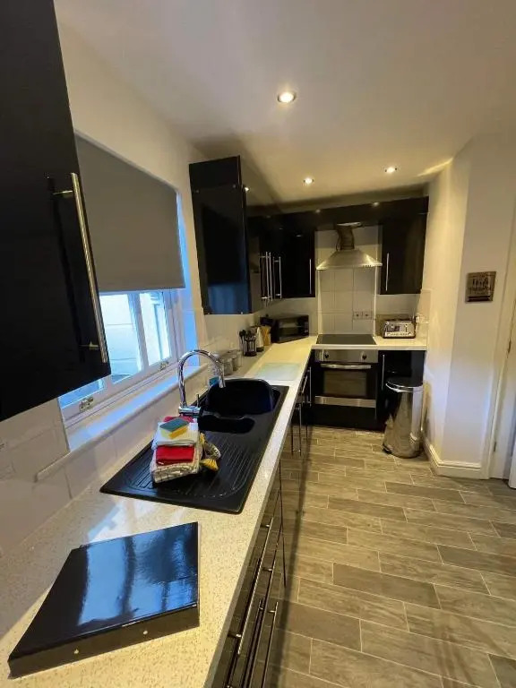 2 Laurel Court