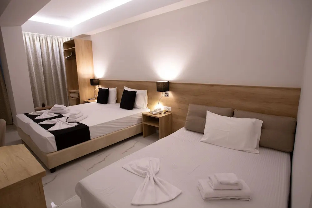 Marvel Deluxe Rooms