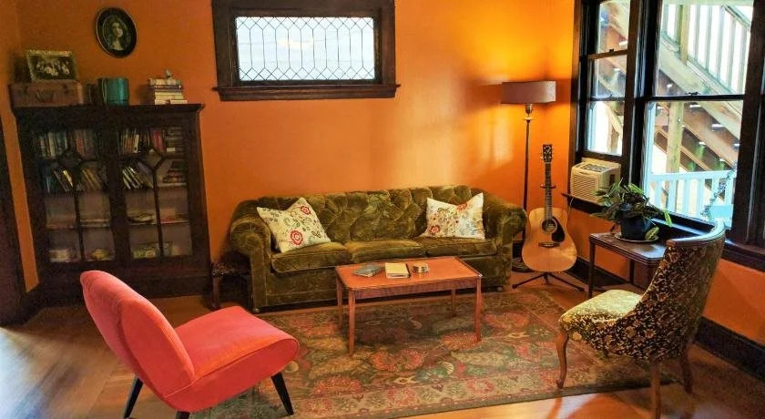 Bluebird Guesthouse