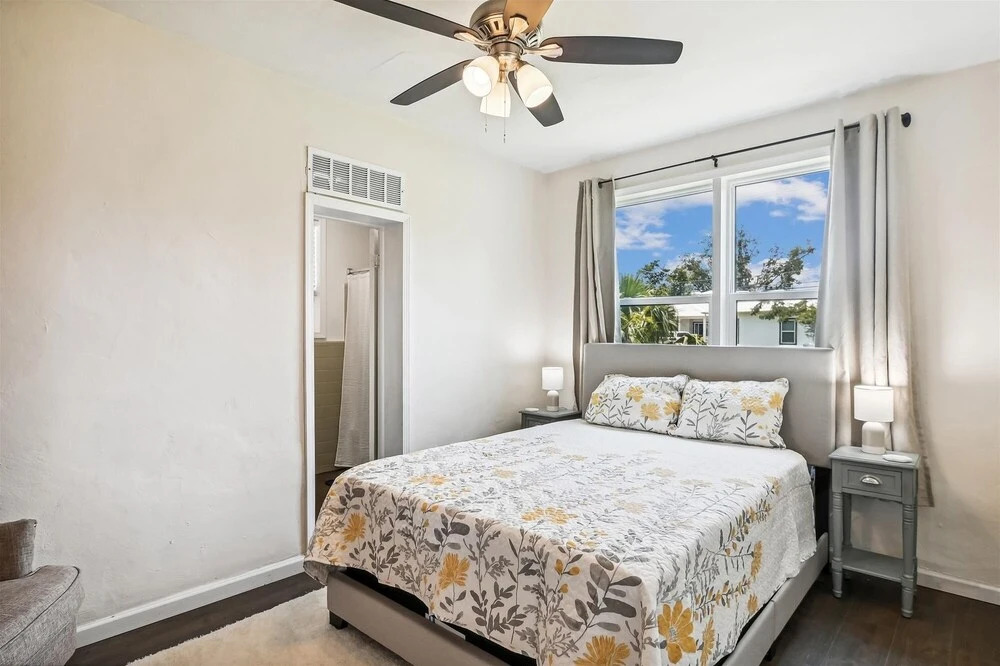 Cove Cottage - 3 Bedroom w/Private Pool. Sleeps 6. Quiet Community, Close to Fishing Marinas. 3 Home by RedAwning