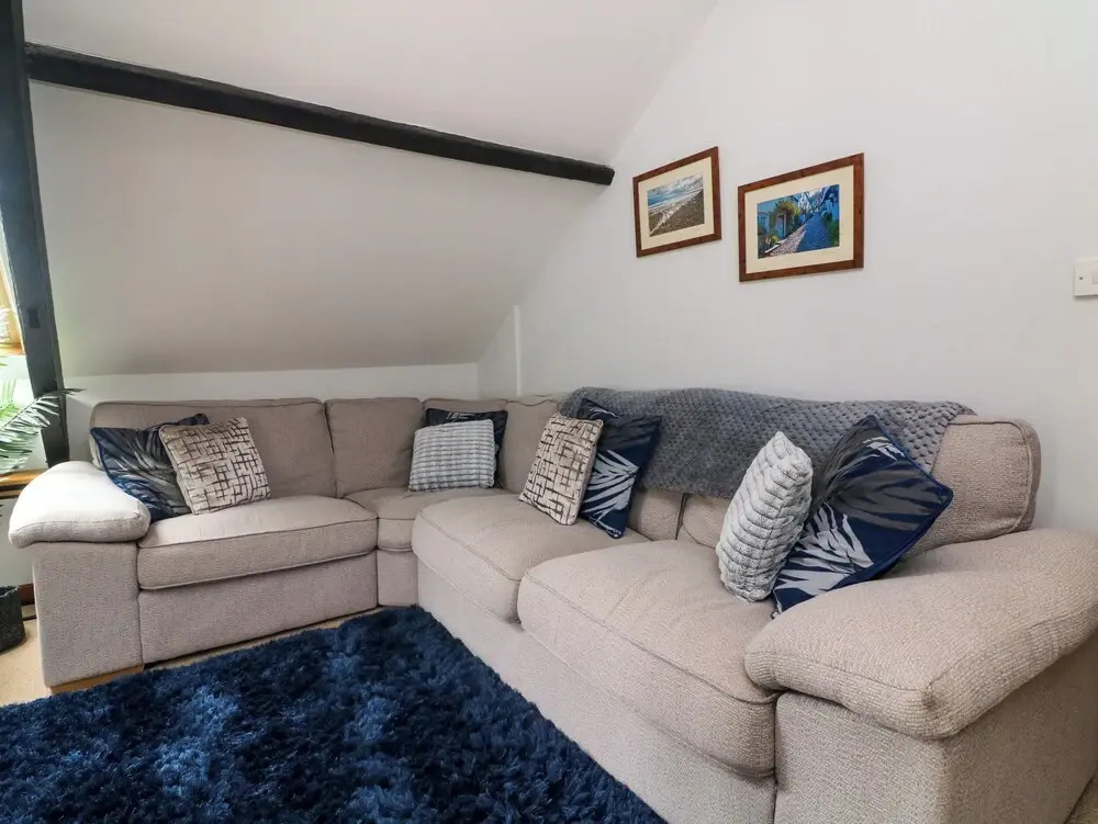 Horseshoe Cottage