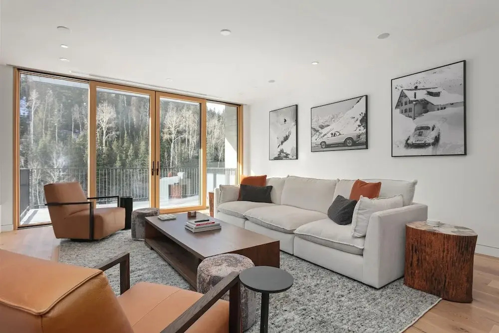Ski-in/ski-out Deer Valley Pool, Gym & Views 3 Bedroom Condo