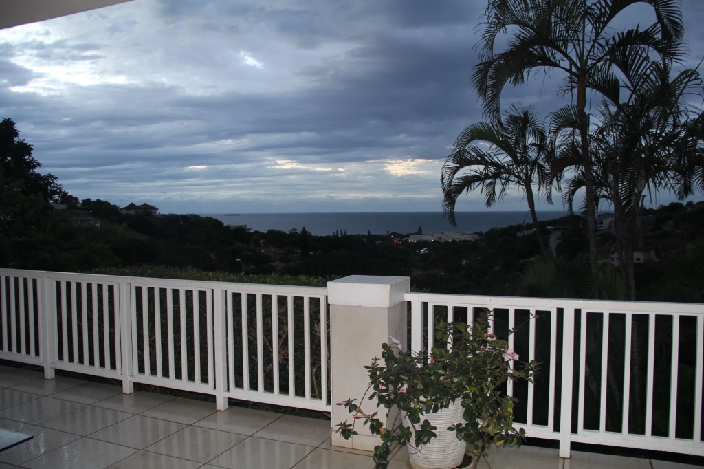 Seaview Manor Exquisite Bed & Breakfast